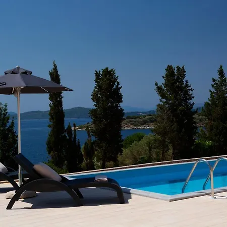 Nema Villa *