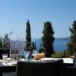 Nema Villa